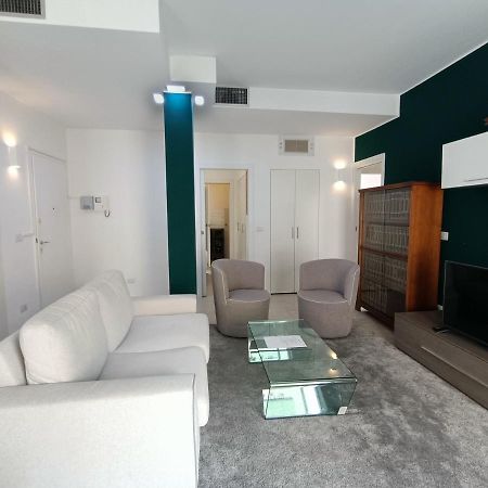 밀라노 Joivy Elegant Flat For 6 With 2 Balconies 아파트 외부 사진